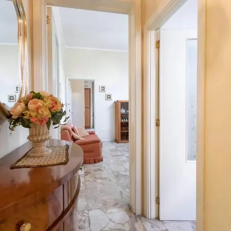 Apartment Bilocale Grazioso Al Centro Di